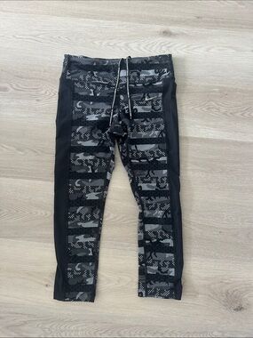 Nike Dri-Fit Black & Gray Camo Performance Leggings